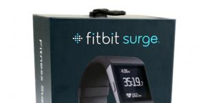 Обзор умных часов для фитнеса – FitBit Surge